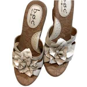 BOC wedges white leather with flower Size 7 EUC